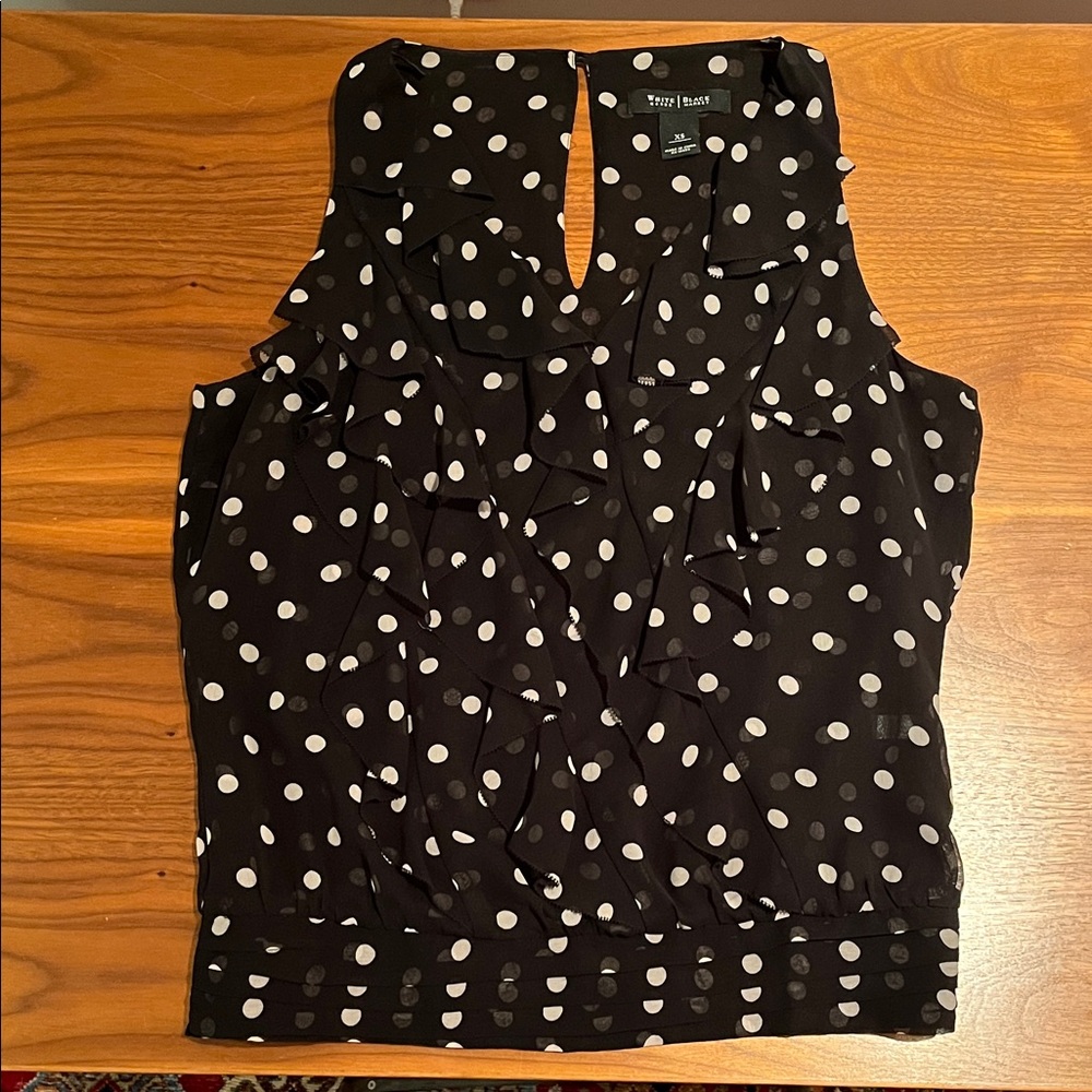 WHBM Black with White Polka Dots Sleeveless Ruffle Neck Top Size XS - Picture 4 of 11
